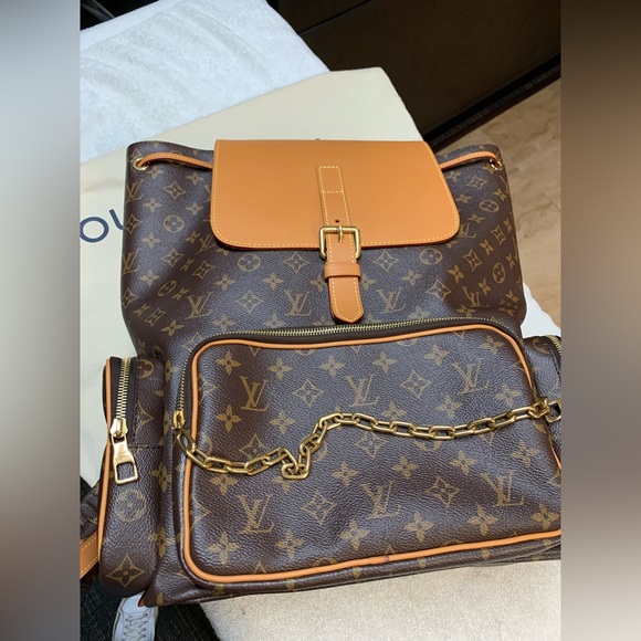 Louis Vuitton Trio Monogram Backpack - Picture 4 of 16